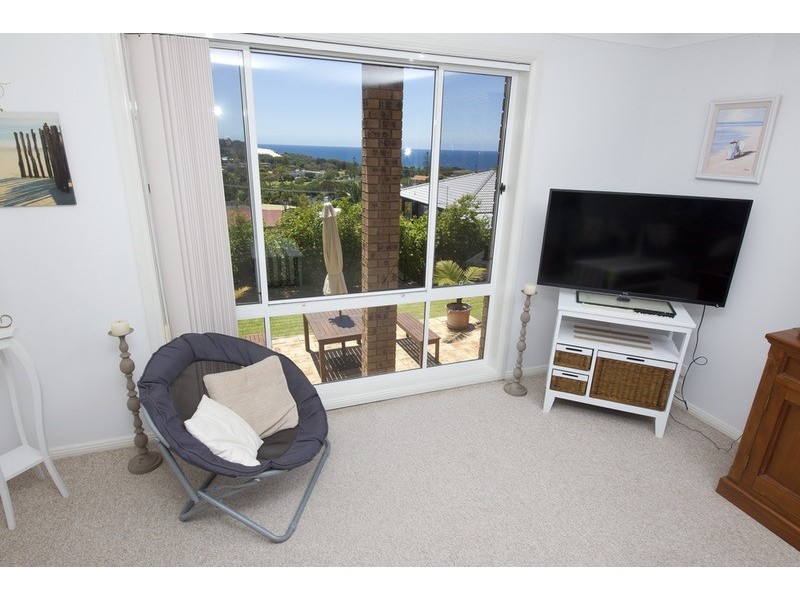 11 Churchill Road, Forster NSW 2428