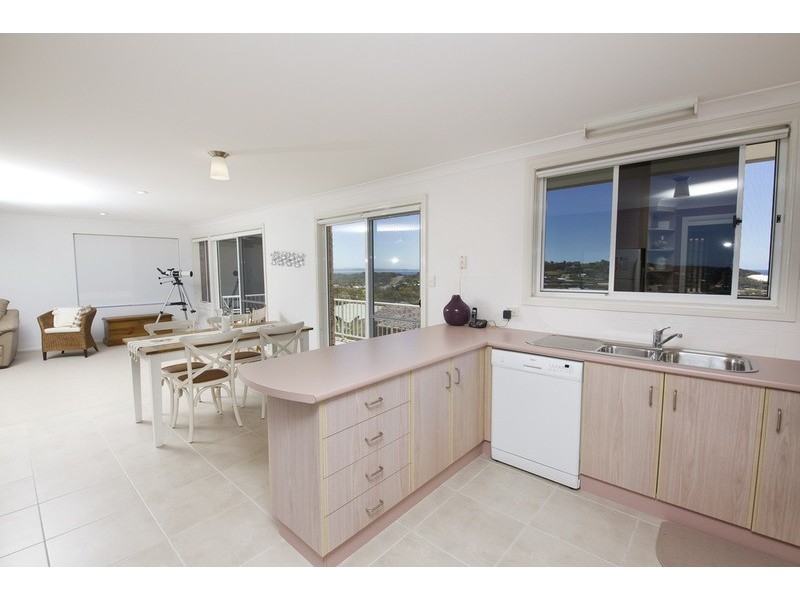 11 Churchill Road, Forster NSW 2428