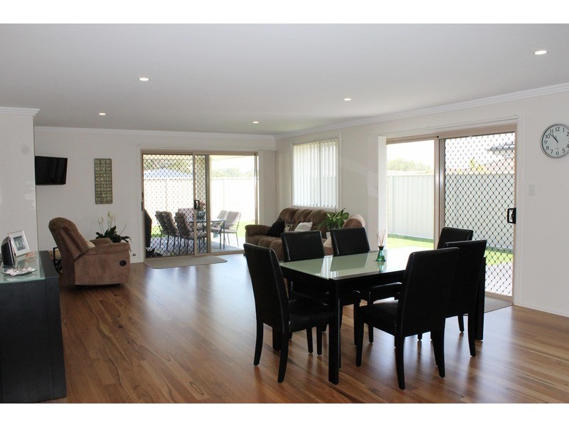 4 Massie Crescent, Tuncurry NSW 2428