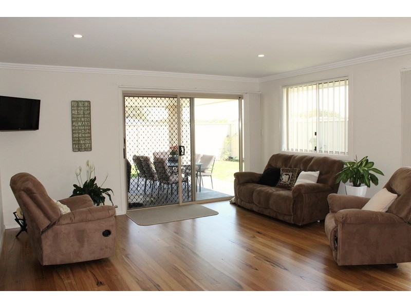 4 Massie Crescent, Tuncurry NSW 2428