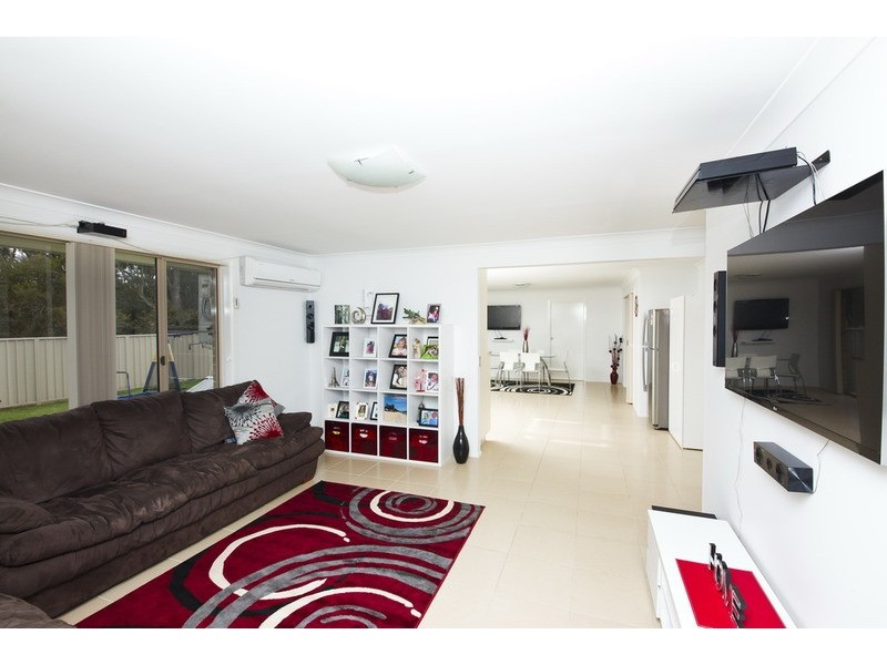 6 Arlington Place, Forster NSW 2428