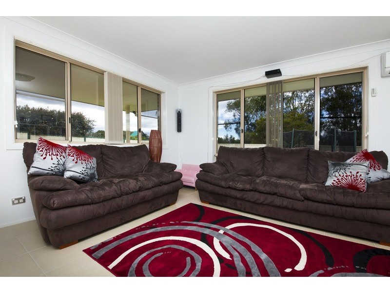 6 Arlington Place, Forster NSW 2428