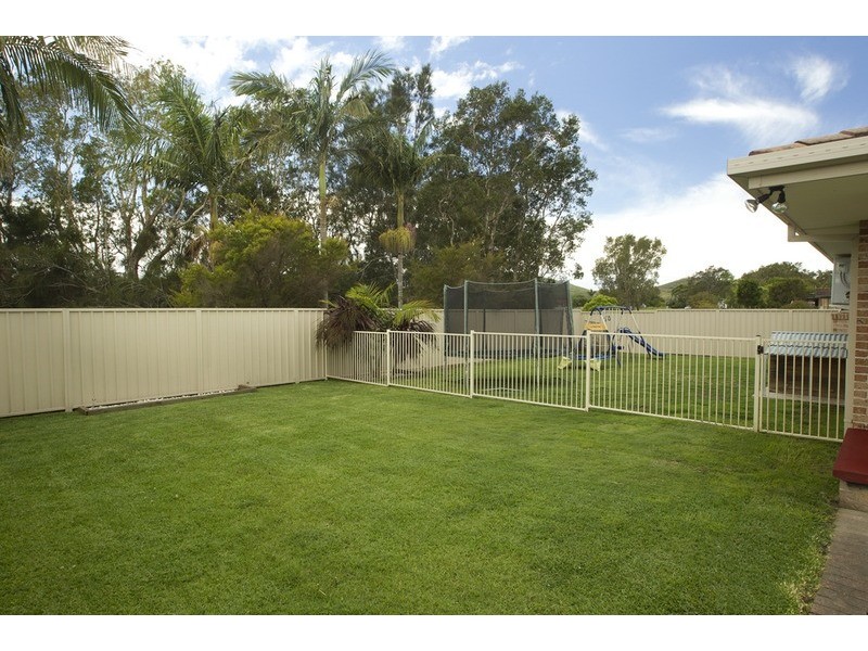 6 Arlington Place, Forster NSW 2428