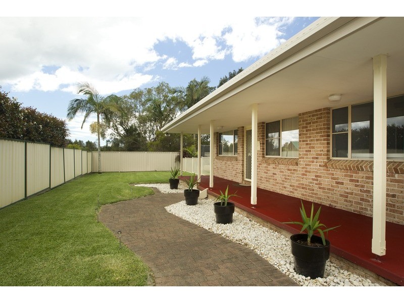 6 Arlington Place, Forster NSW 2428