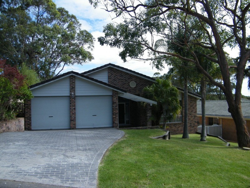 8 Zamia Place, Forster NSW 2428