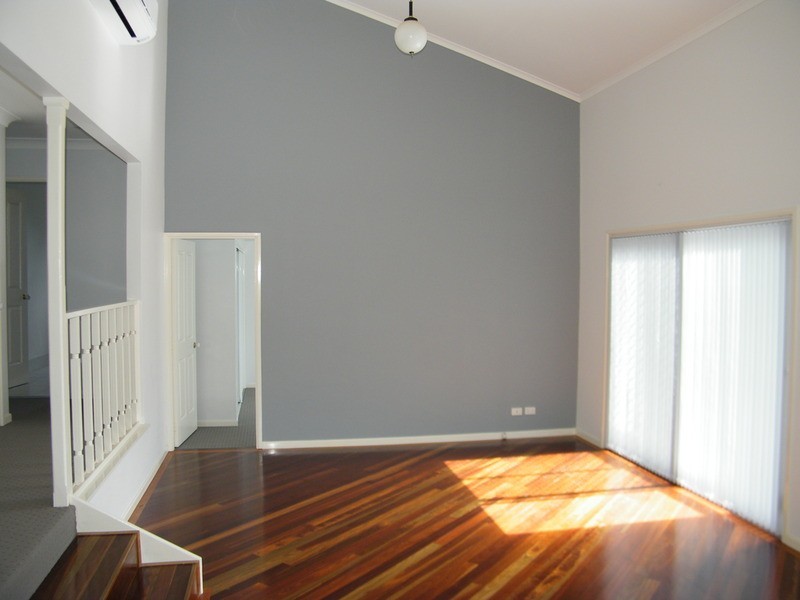 8 Zamia Place, Forster NSW 2428