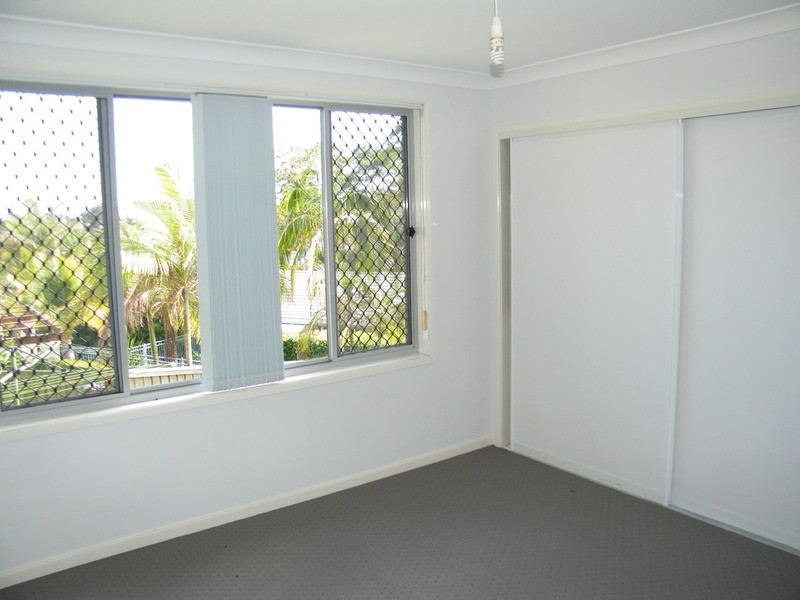 8 Zamia Place, Forster NSW 2428