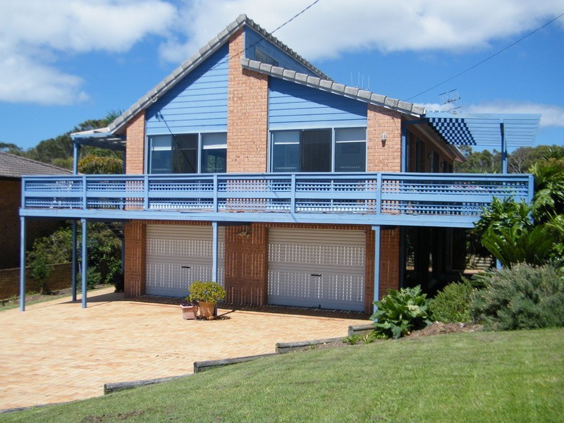 23 Lakeview Crescent, Forster NSW 2428