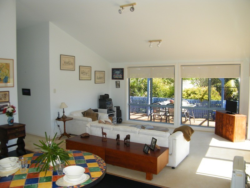 23 Lakeview Crescent, Forster NSW 2428