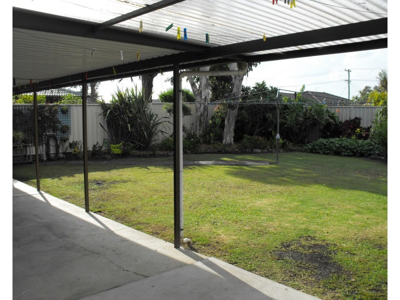 17 Blundell Avenue, Forster NSW 2428