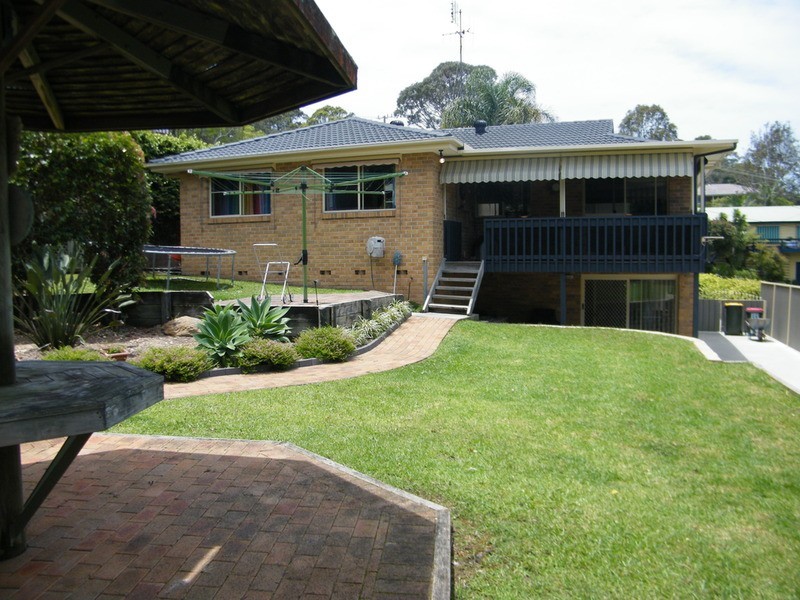 3 Paradise Avenue, Forster NSW 2428