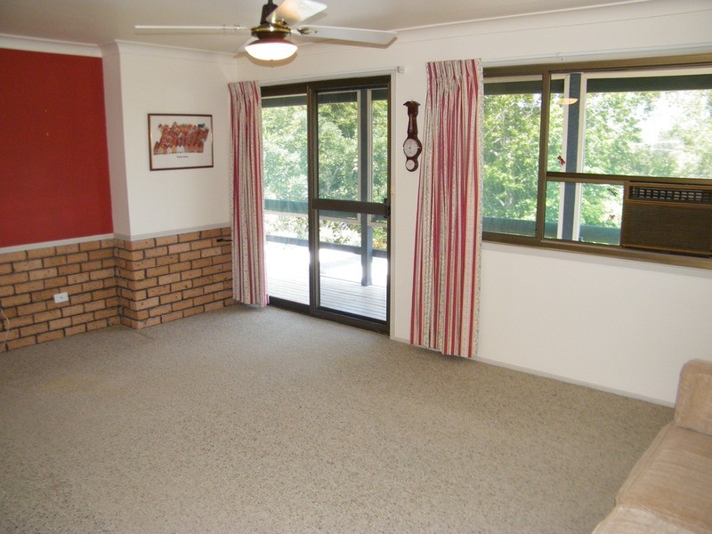 27 Divide Street, Forster NSW 2428