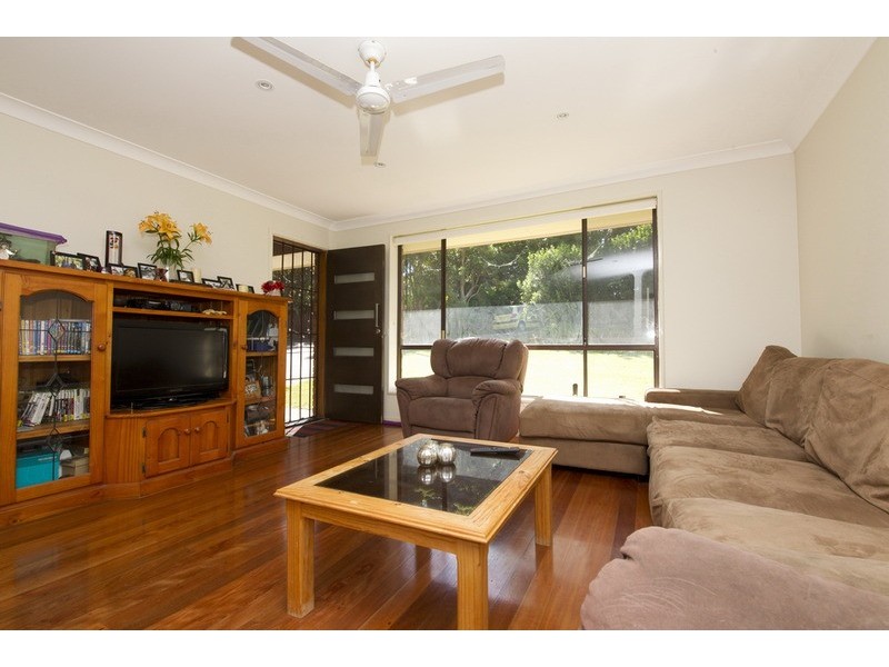 1&2/9 Lake Vista Crescent, Forster NSW 2428