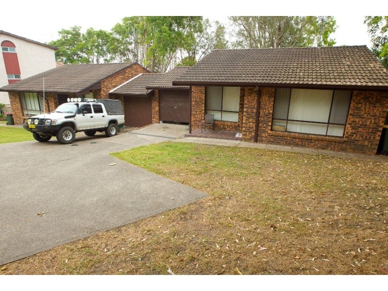 1&2/9 Lake Vista Crescent, Forster NSW 2428