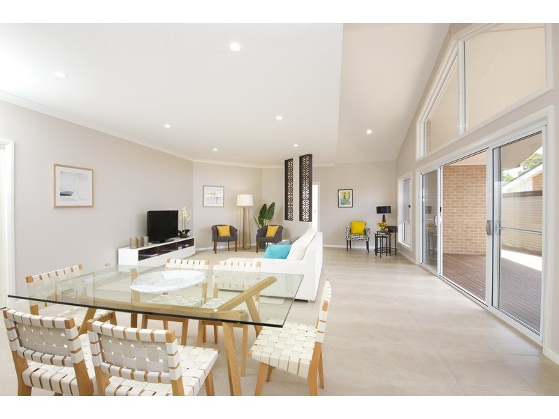 1 & 2/Cnr North & Parkes Street, Tuncurry NSW 2428