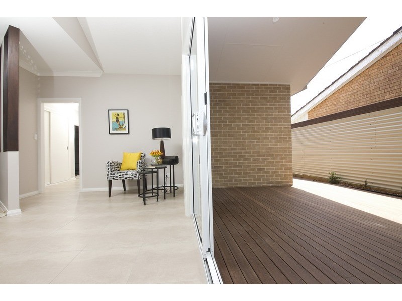 1 & 2/Cnr North & Parkes Street, Tuncurry NSW 2428