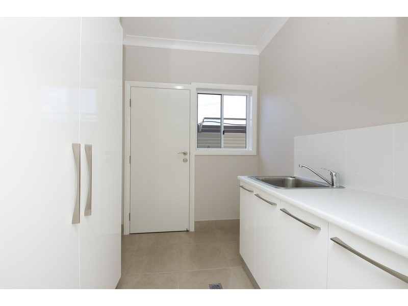 1 & 2/Cnr North & Parkes Street, Tuncurry NSW 2428