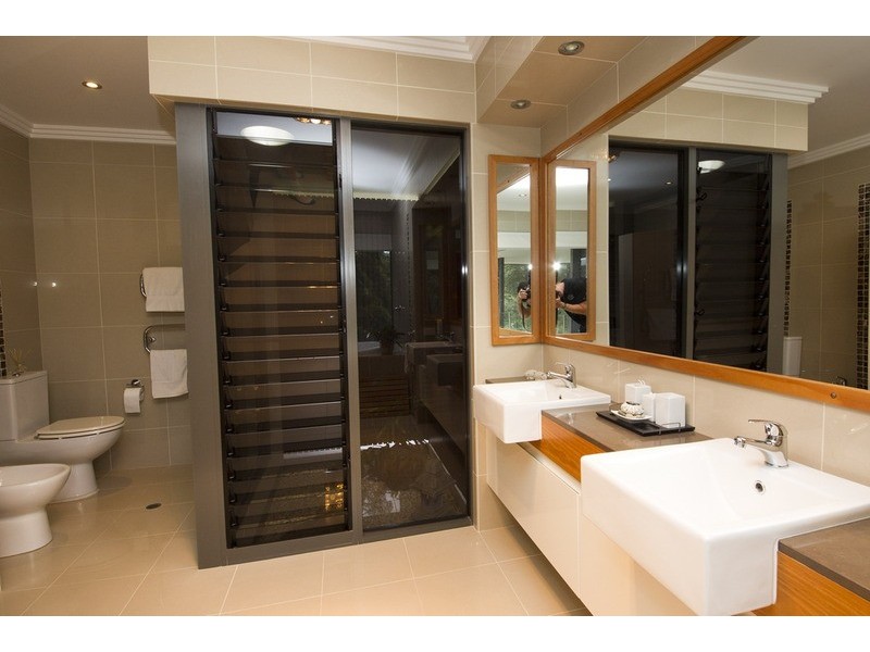 25 The Knoll, Hallidays Point NSW 2430