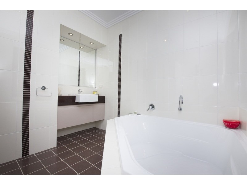 25 The Knoll, Hallidays Point NSW 2430