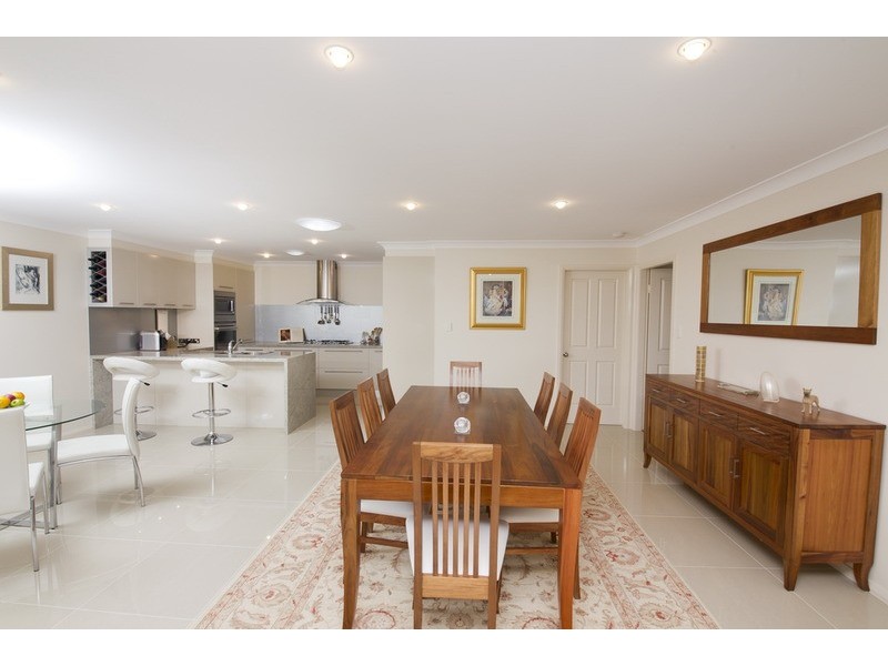 1 Nakara Court, Forster NSW 2428