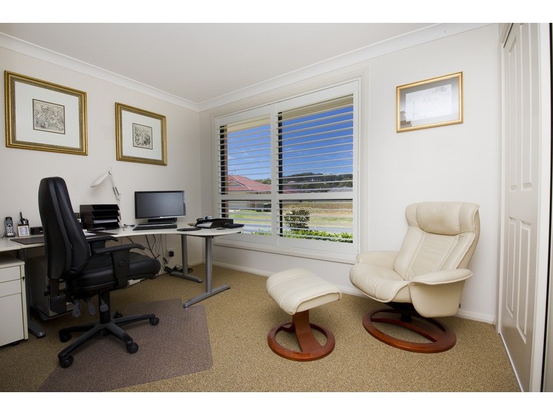 1 Nakara Court, Forster NSW 2428