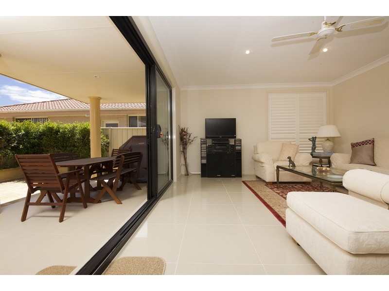 1 Nakara Court, Forster NSW 2428