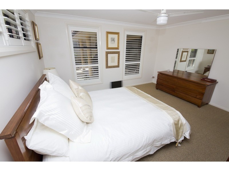 1 Nakara Court, Forster NSW 2428