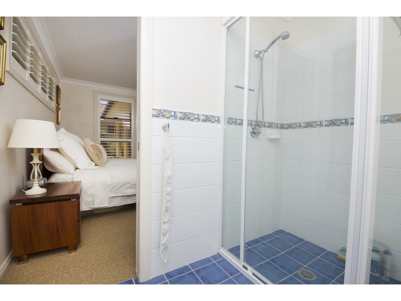 1 Nakara Court, Forster NSW 2428