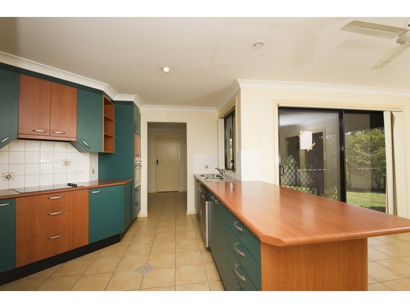 7 Meers Drive, Hallidays Point NSW 2430