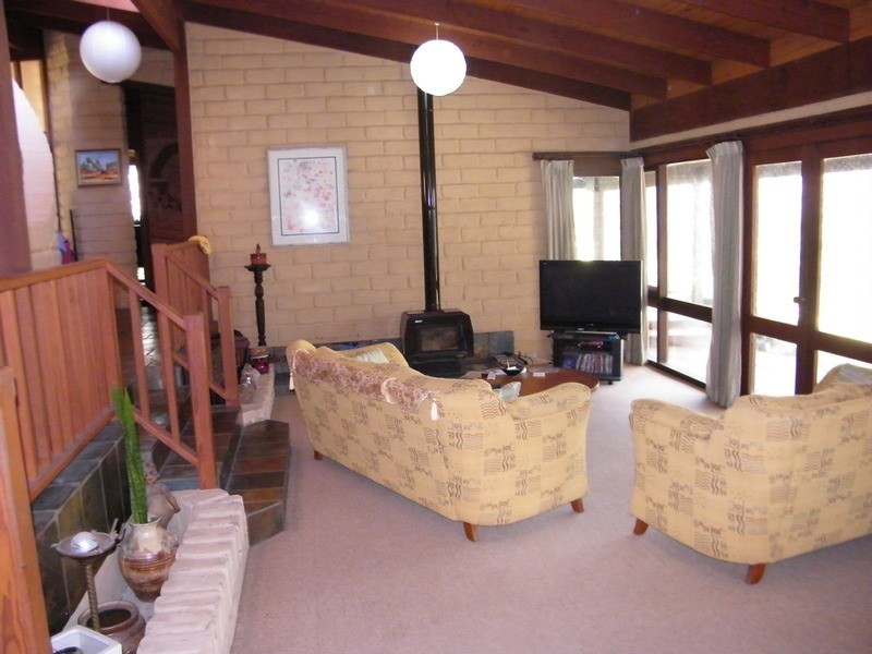 20 Kiwarrak Drive, Rainbow Flat NSW 2430