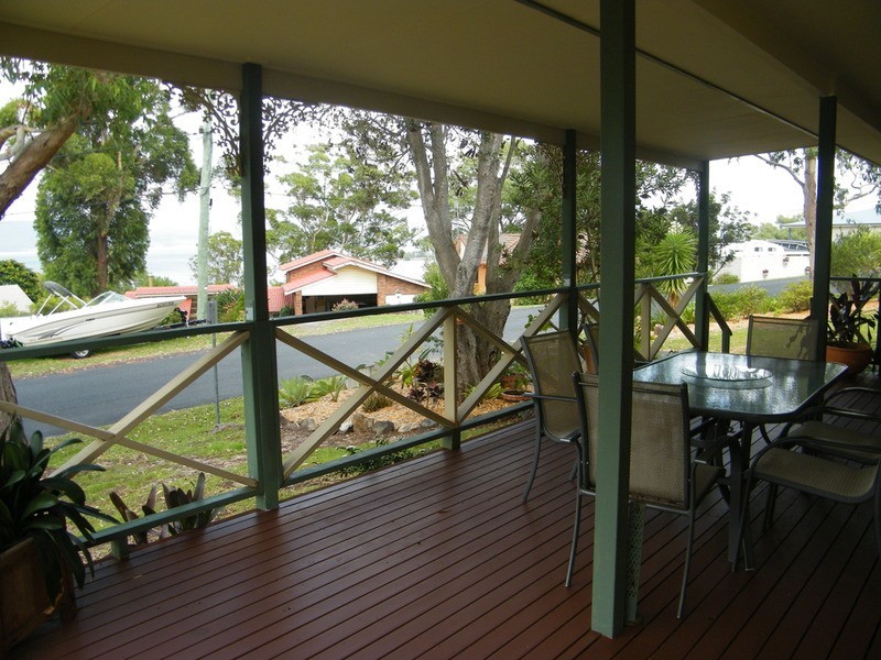 94 Green Point Drive, Green Point NSW 2428