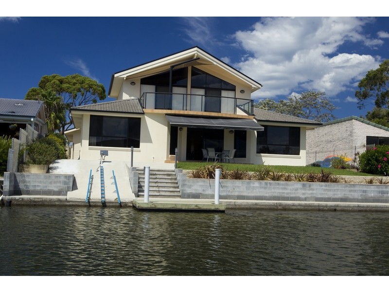 3 Elouera Crescent, Forster NSW 2428