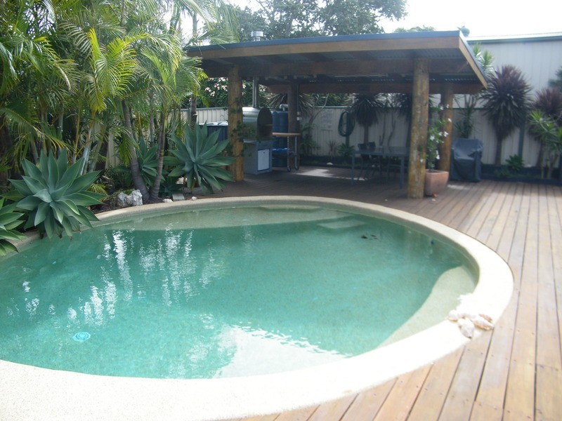 4 Meers Drive, Black Head NSW 2430