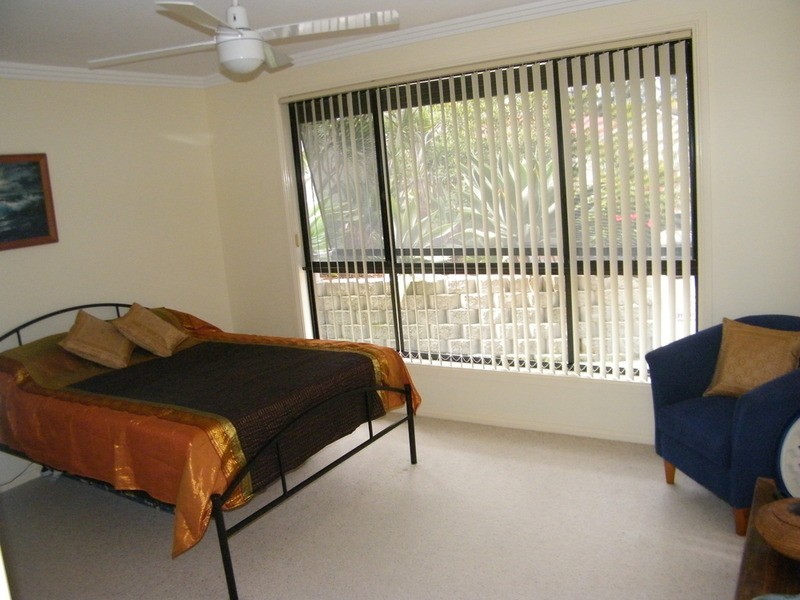 4 Meers Drive, Black Head NSW 2430