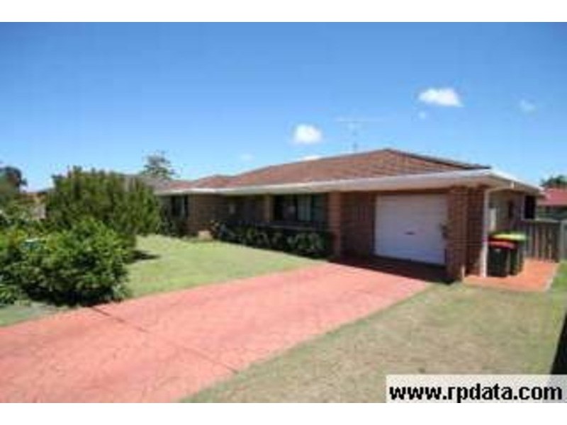 15 Woodward Place, Tuncurry NSW 2428