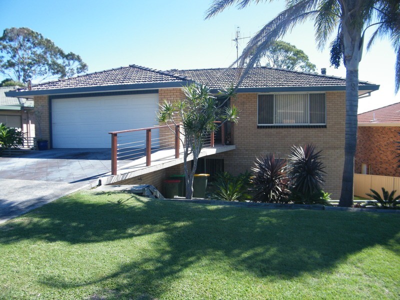 9 Pindari  Road, Forster NSW 2428