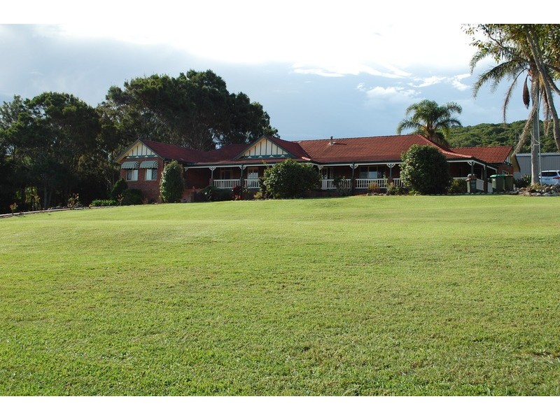 225 Cape Hawke Drive, Forster NSW 2428