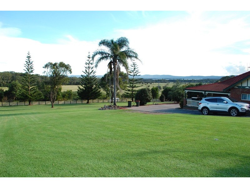 225 Cape Hawke Drive, Forster NSW 2428
