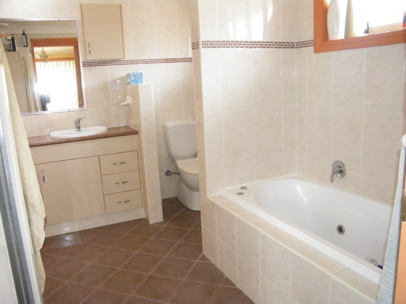15 Kentia Drive, Forster NSW 2428