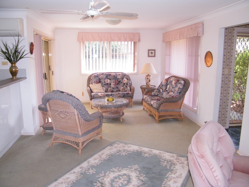 1/5 Woodward  Place, Tuncurry NSW 2428