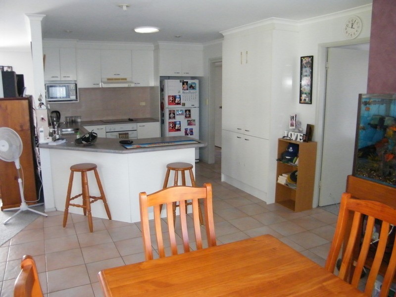 4 Ell Close, Forster NSW 2428