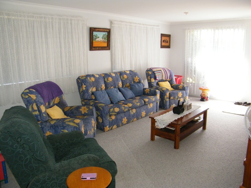 4 Ell Close, Forster NSW 2428