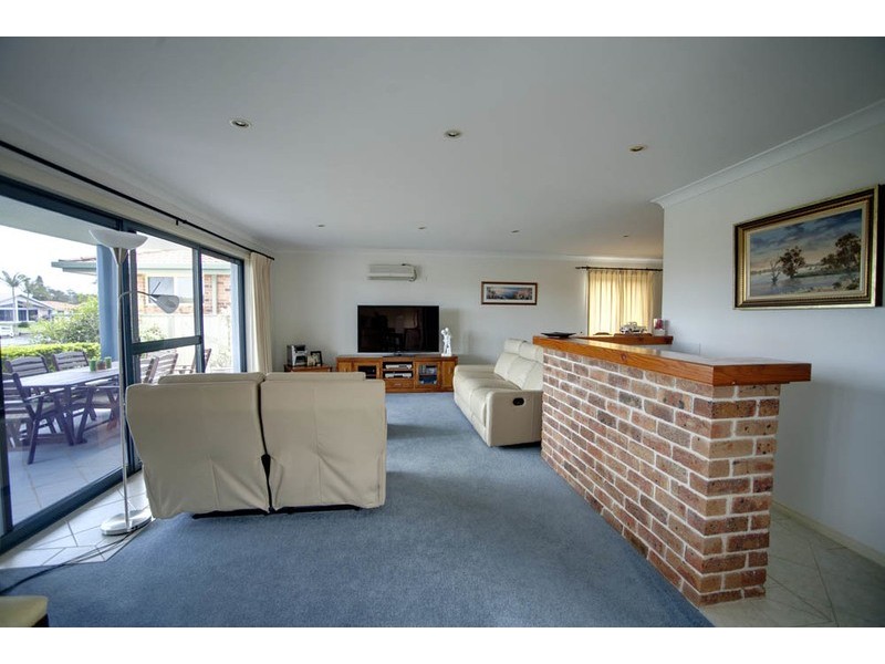 43 Kenrose Street, Forster NSW 2428