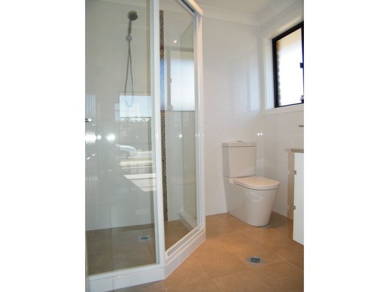 10 Chapmans Road, Tuncurry NSW 2428