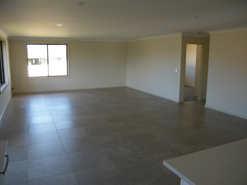 10 Chapmans Road, Tuncurry NSW 2428