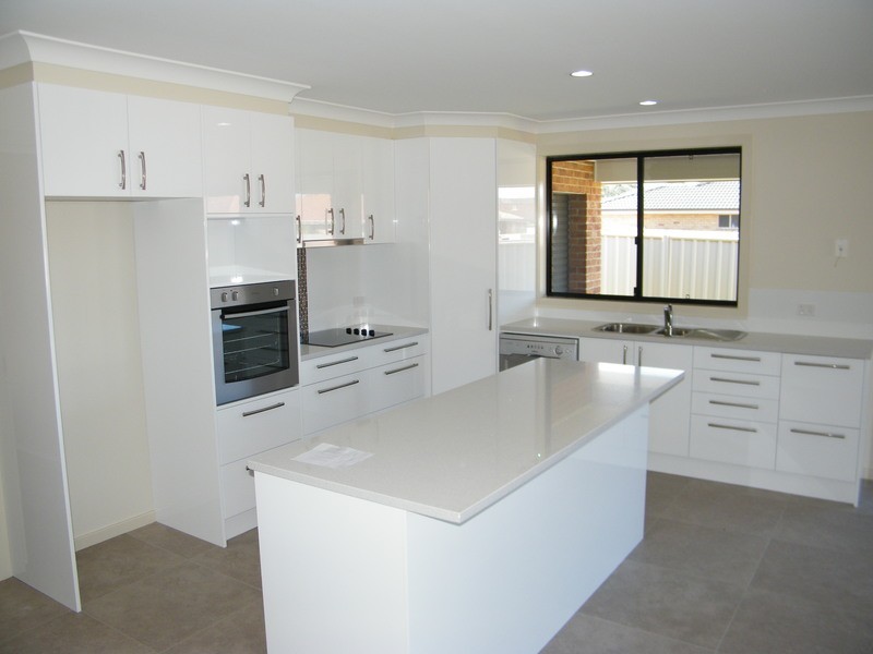 10 Chapmans Road, Tuncurry NSW 2428