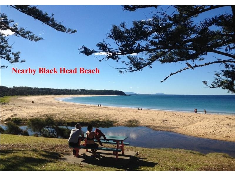 Lot 2/17 Woodlands Drive, Hallidays Point NSW 2430