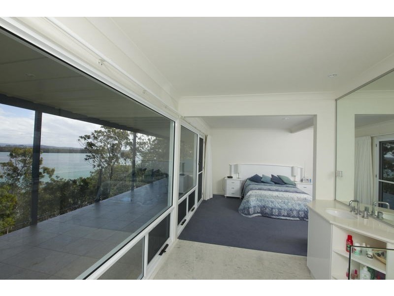 47 Green Point Drive, Green Point NSW 2428