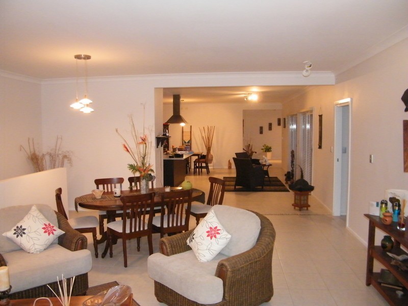 32 Emerald Drive, Diamond Beach NSW 2430