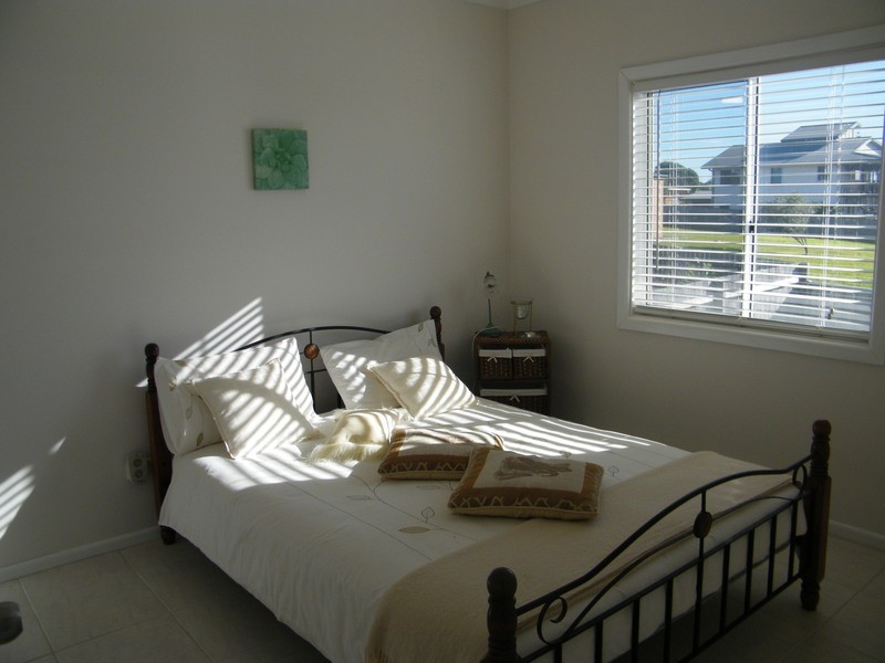 32 Emerald Drive, Diamond Beach NSW 2430